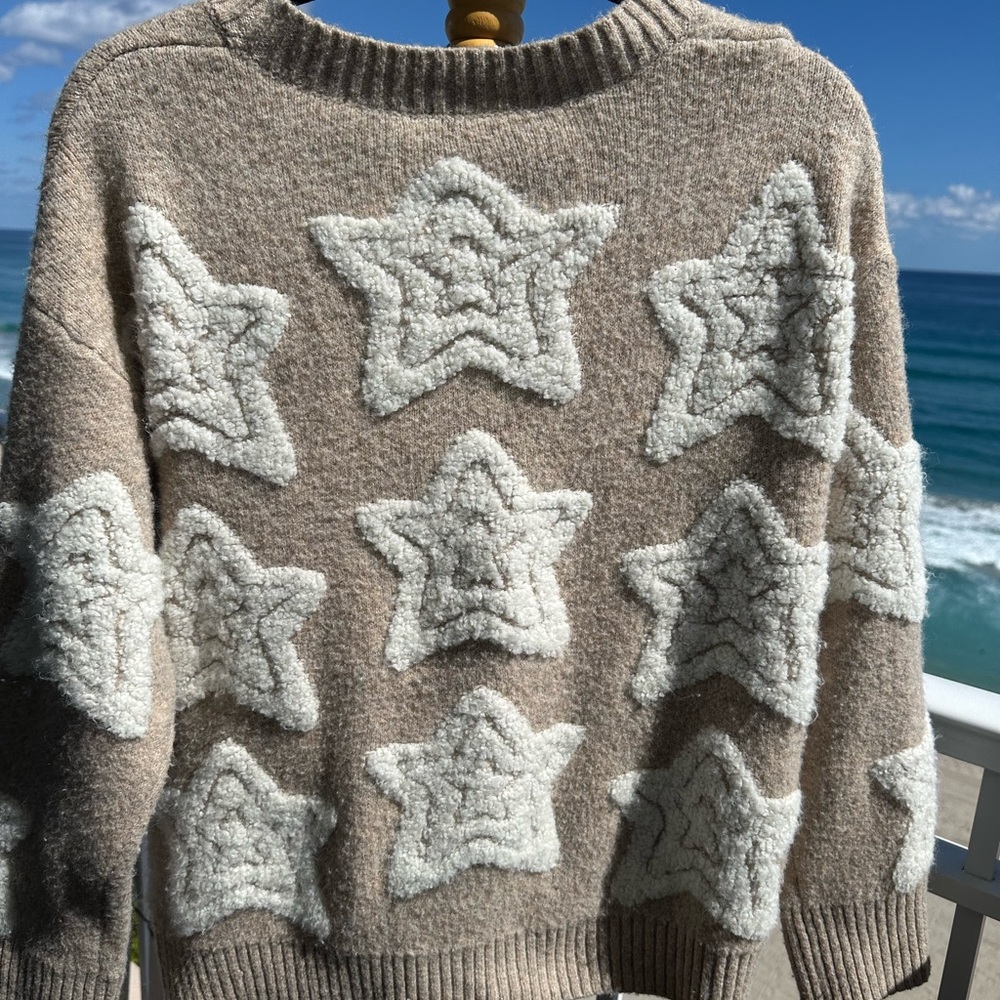 Cozy Star Patterned of Beige and White Cardigan - Picture 5 of 5